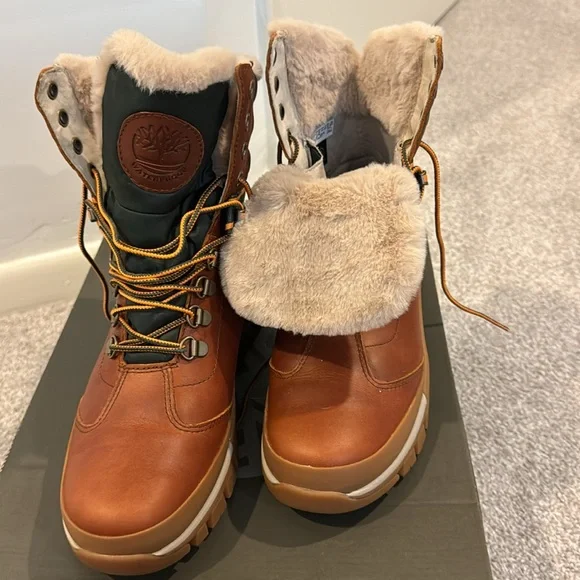 Women’s Timberland boots - Picture 5 of 6